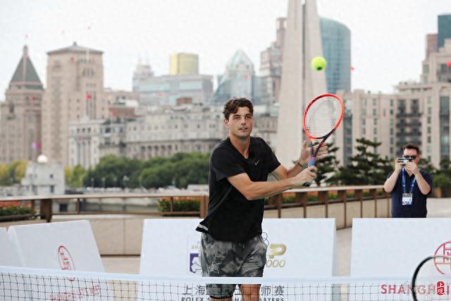 他计划通过 他计划通过